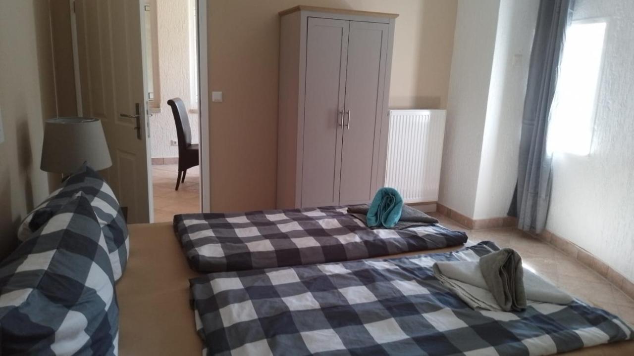 Ferienwohnung Mit Kamin Und Traumhafter Dachterrasse Mit Weitblick In Die Natur Neu Gaarz Εξωτερικό φωτογραφία