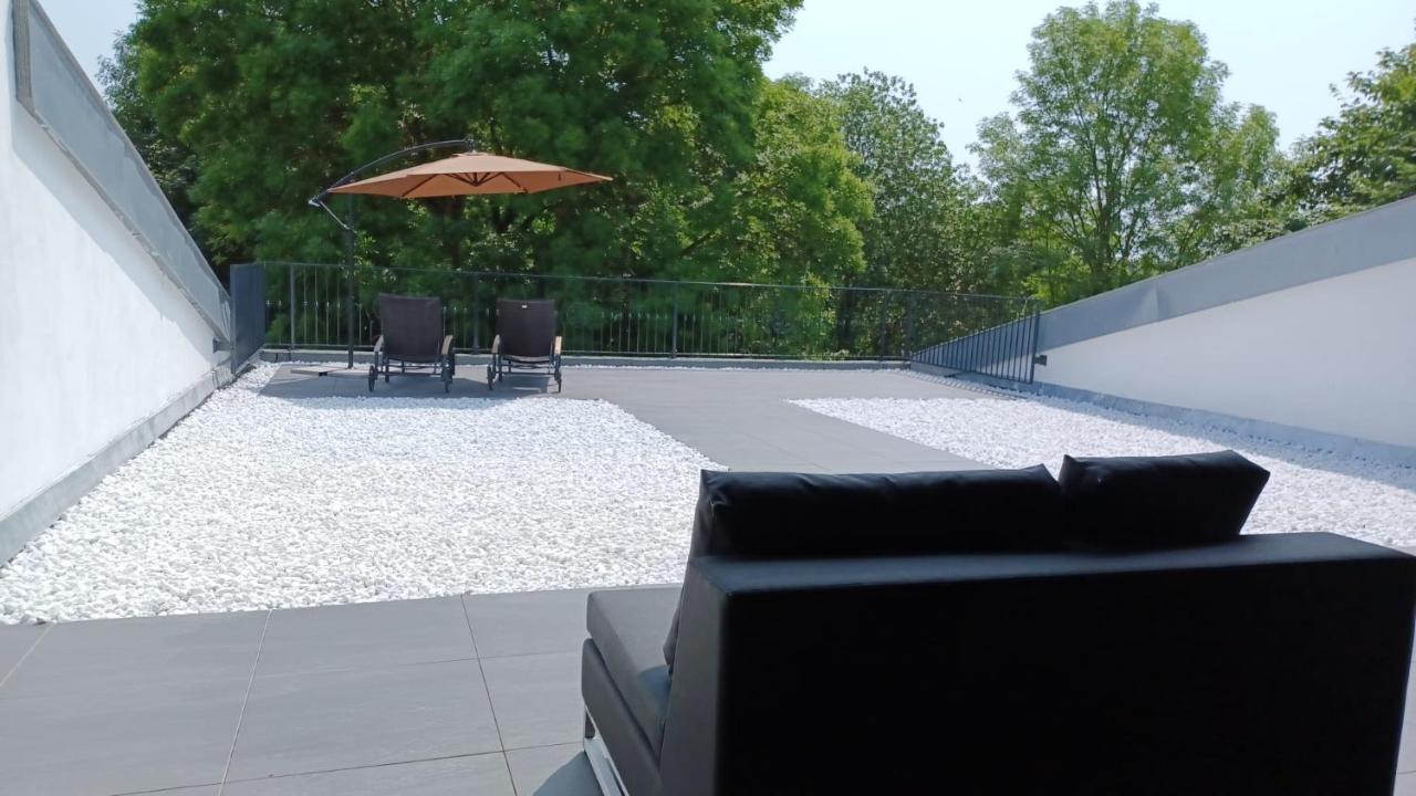 Ferienwohnung Mit Kamin Und Traumhafter Dachterrasse Mit Weitblick In Die Natur Neu Gaarz Εξωτερικό φωτογραφία